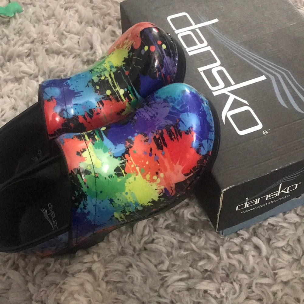 Women’s Dankso size 40 (US 10)